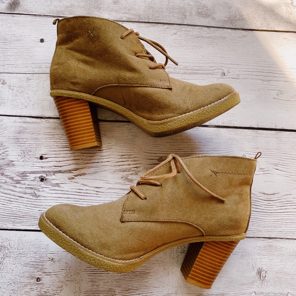Target brown / nude booties